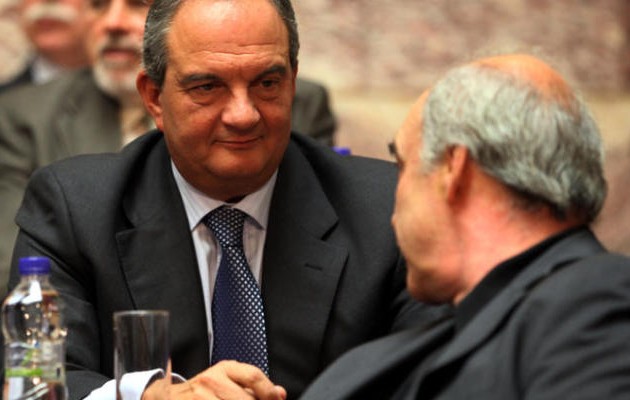 Ο Μεϊμαράκης πήρε τη στήριξη Καραμανλή και ζυγίζει τα δεδομένα