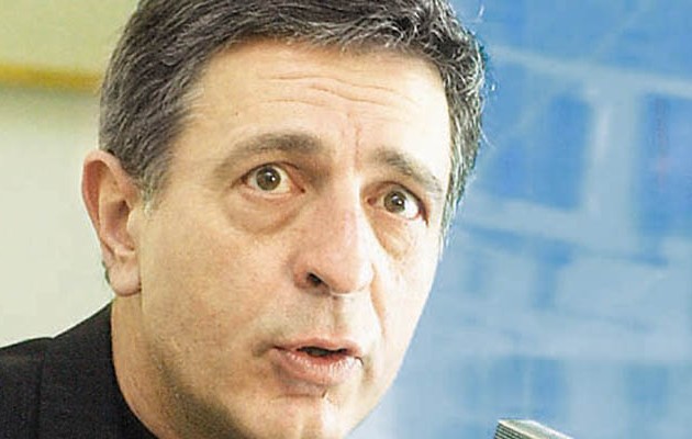 Ο Κούλογλου ερωτά εάν πρέπει να “κοπεί” η σύνταξη του Μπαρόζο λόγω Goldman Sachs