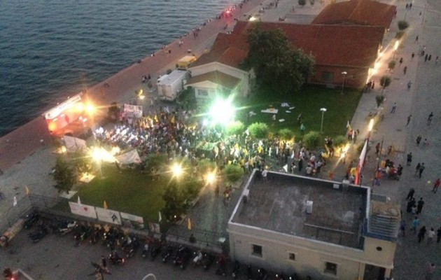 Για λύπηση ο Λαφαζάνης! Μίλησε στη Θεσσαλονίκη σε… άδεια συγκέντρωση! (φωτο)