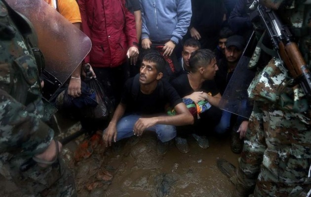 Φόβοι Ζώη για “εγκλωβισμό” δεκάδων χιλιάδων Σύρων προσφύγων στην Ελλάδα