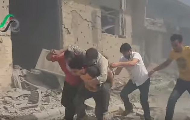 Σύροι στασιαστές καταγγέλλουν ότι τους βομβάρδισαν οι Ρώσοι (βίντεο)