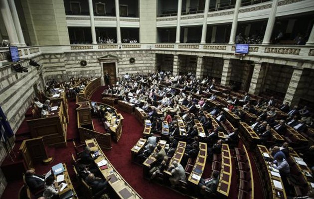 Έκτακτη συνεδρίαση της ΚΟ του ΣΥΡΙΖΑ – Προκαλεί «μουρμούρα» το πολυνομοσχέδιο