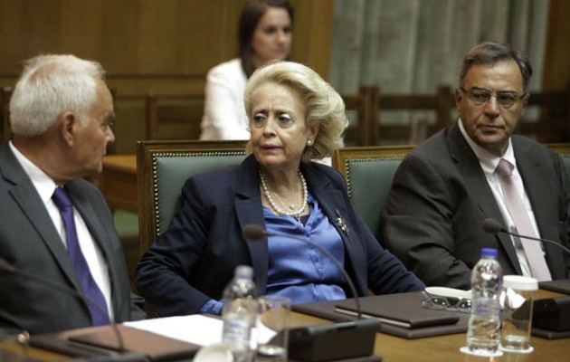 Σε εξέλιξη διυπουργική στο Μαξίμου για το μεταναστευτικό