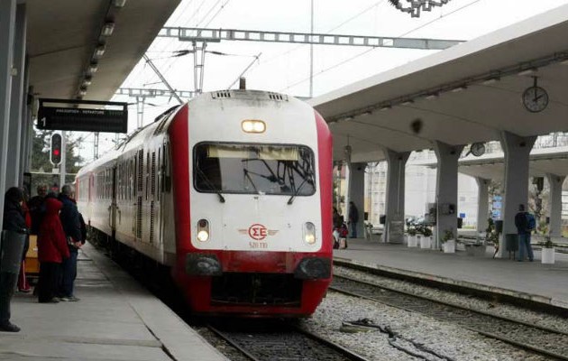 Τραγωδία στα Σεπόλια: Γυναίκα παρασύρθηκε από τρένο
