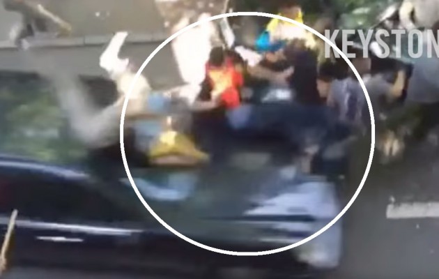 ΣΟΚ! Τούρκος πέφτει με το αυτοκίνητό του πάνω σε Κούρδους διαδηλωτές στην Ελβετία