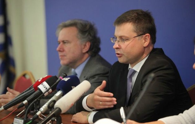 Πώς σχεδιάζουν να σώσουν τις συντάξεις κάτω των 1.000 ευρώ!