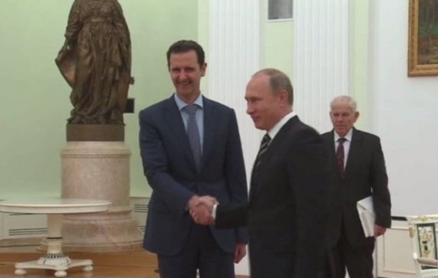 Ο Άσαντ διαβεβαίωσε τον Πούτιν ότι θα είναι “καλό παιδί” και θα τηρήσει την εκεχειρία