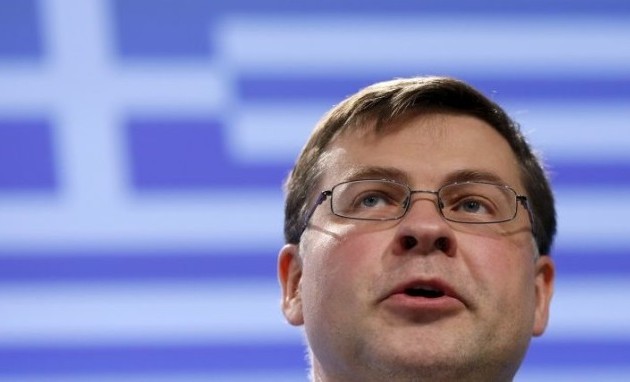 Ντομπρόβσκις: Έμμεσες απειλές για κούρεμα καταθέσεων