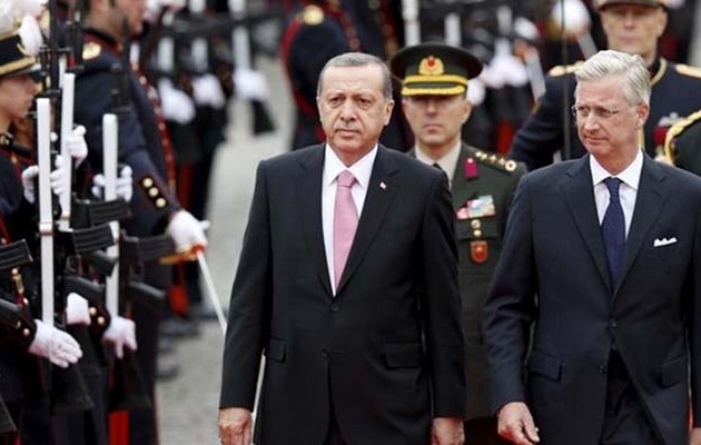 Τσαμπουκάδες από την φρουρά του Ερντογάν – Έπαιξε ξύλο με τη βελγική αστυνομία!