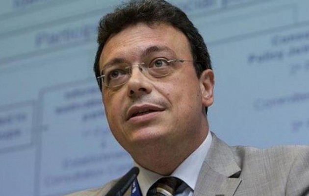 Φάμελλος: Δεν μπαίνει θέμα δημοψηφίσματος