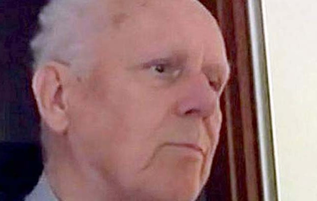 Καθολικός ιερέας δικαιολογεί την παιδεραστία – “Αναζητούν στοργή”!