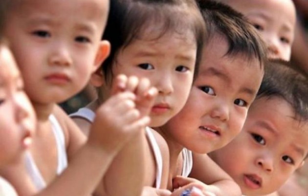 Θα γεμίσει Κινέζους ο πλανήτης – Η Κίνα επέτρεψε τη γέννηση και 2ου παιδιού