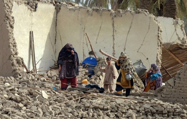 Πακιστάν: Εκατοντάδες νεκροί από τον σεισμό 7,5 Ρίχτερ