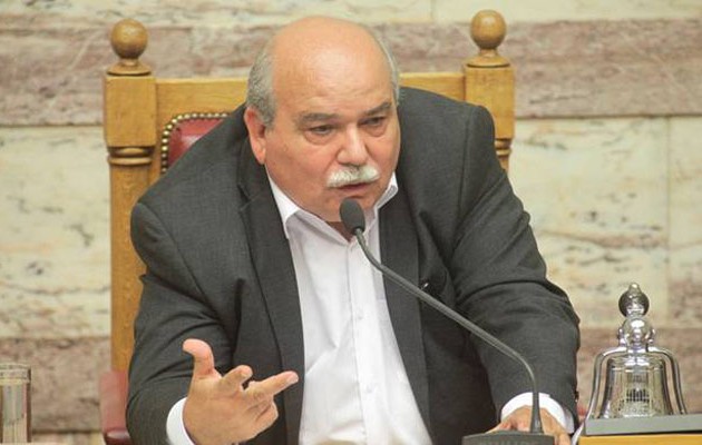 Tι είπε ο Βούτσης για το θέμα με τα πόθεν έσχες δύο υπουργών