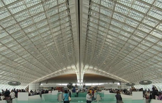 Στοιχεία σοκ: Υποπτοι για τρομοκρατία 58 εργαζόμενοι του αεροδρομίου του Παρισιού