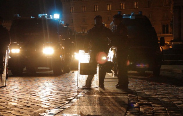 Μέσω Ελλάδας στη Γαλλία οι τζιχαντιστές που αιματοκύλησαν το Παρίσι;