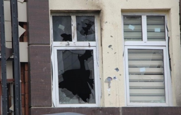 Κούρδοι αντάρτες του PKK χτύπησαν το δικαστικό μέγαρο της Τσίζρε στην Τουρκία