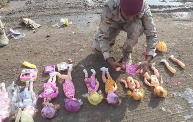 Το Ισλαμικό Κράτος ετοίμαζε σφαγή νηπίων με κούκλες – βόμβες (φωτο)