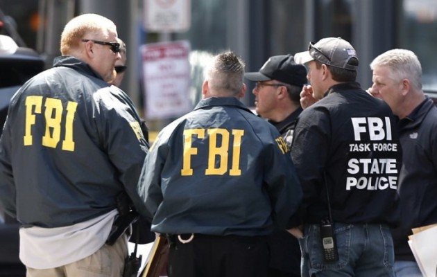 Το FBI ερευνά το μπαράζ εκρήξεων με τρομο-δέματα στο Τέξας