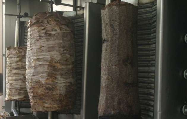 Κατεψυγμένος γύρος κατασχέθηκε από επιχείρηση στη Νίκαια