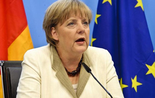 Βουλευτής της Μέρκελ ζητάει την παραίτησή της λόγω προσφυγικού