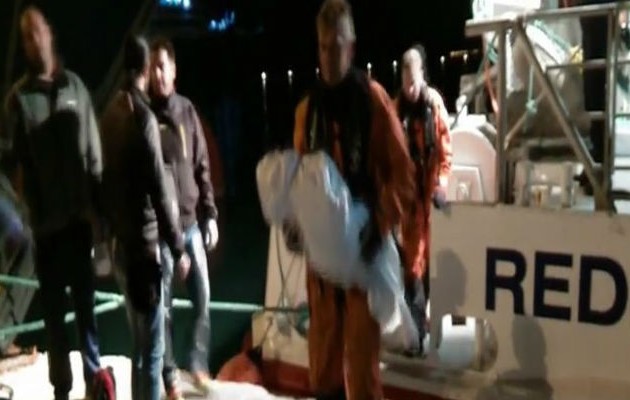 Ακόμα δύο προσφυγόπουλα νεκρά στη Λέσβο – Σοκάρει το βίντεο μεταφοράς τους
