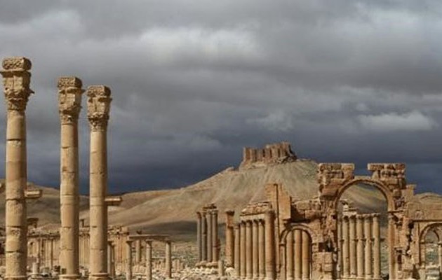 Ο στρατός της Συρίας προσπαθεί να περικυκλώσει την Παλμύρα