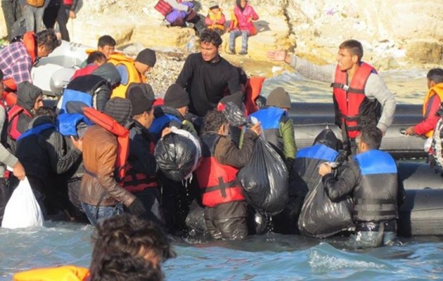 Η Τουρκία εκβιάζει ότι θα “χαλάσει” τη συμφωνία για τους πρόσφυγες