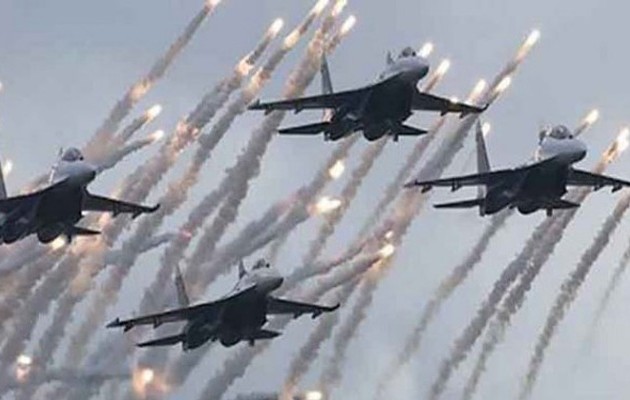 Οι Ρώσοι κατέστρεψαν στρατόπεδα και αποθήκες οπλισμού και καυσίμων των τζιχαντιστών