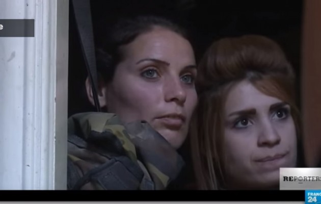 Δείτε τις Σύρες στρατιωτίνες που πολεμάνε τους τζιχαντιστές στη Δαμασκό (βίντεο)