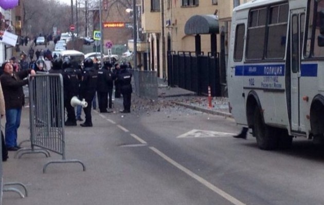 Συνεχίζει το πογκρόμ ο Ερντογάν: Συλλαμβάνει δημοσιογράφους της «Τζουμχουριέτ»