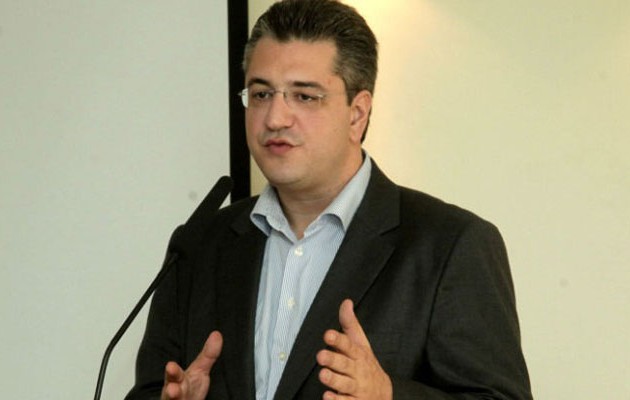 Τζιτζικώστας: Βγαίνω μπροστά για να αλλάξω την παράταξη