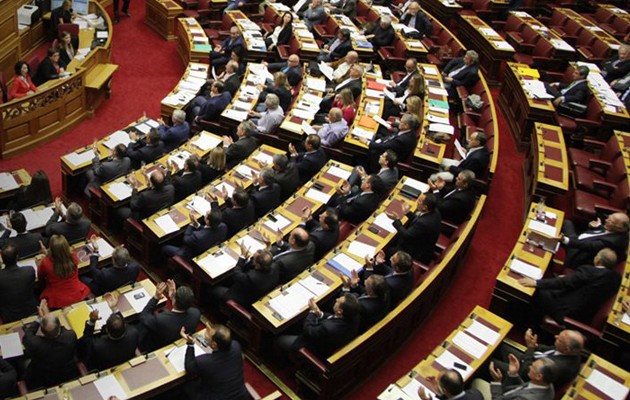 Νέα προαπαιτούμενα την Τρίτη στη Βουλή  – Ψηφίζονται μέχρι την Πέμπτη