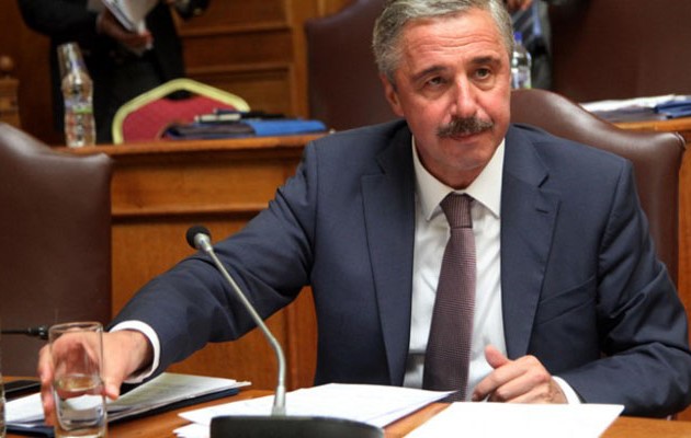 Το ΠΑΣΟΚ καταγγέλλει τον Σκουρλέτη για σκάνδαλο 1 εκ. ευρώ