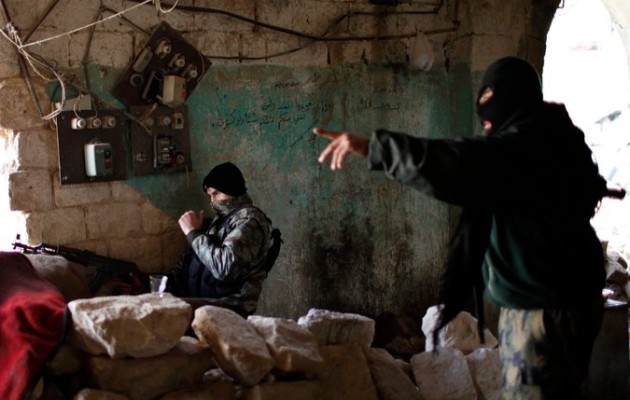 Η συριακή Αλ Κάιντα συνέλαβε οπλαρχηγό του Ισλαμικού Κράτους