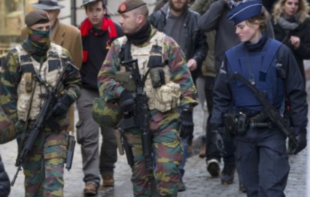 Βέλγιο: 2 αστυνομικίνες “πήραν” 8 στρατιώτες ενώ ήταν σε επιφυλακή για το Ισλαμικό Κράτος