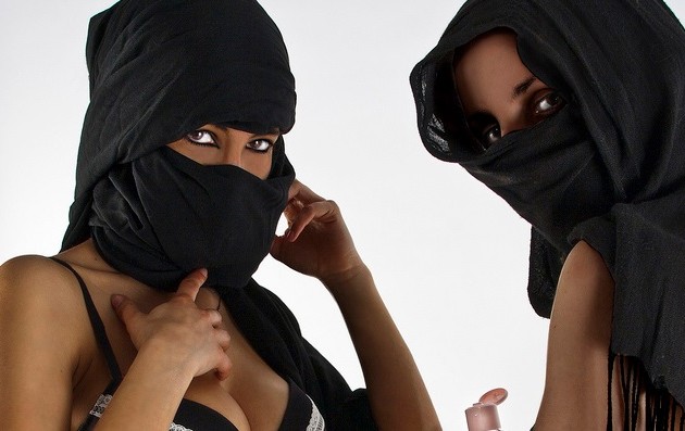 Το Ισλαμικό Κράτος αναζητά πόρνες για να “εκτονώνονται” οι τζιχαντιστές
