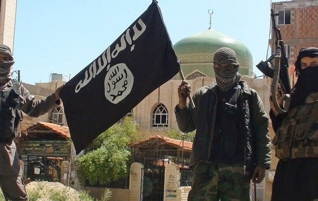 Το Ισλαμικό Κράτος ξεσκίζει και αποκεφαλίζει μπλόγκερ – δημοσιογράφους στη Συρία