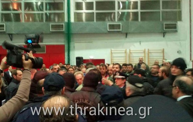 Αγρότες και κτηνοτρόφοι την “έπεσαν” στον Παναγιώτη Σγουρίδη