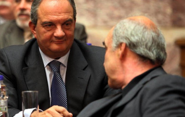 Το ΠΑΣΟΚ επιτίθεται στον Καραμανλή με αφορμή την παρέμβαση Κομισιόν