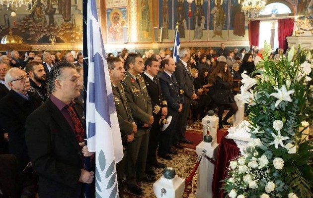 Με βαθιά συγκίνηση τιμήθηκαν οι Έλληνες στρατιώτες που έπεσαν στην Κύπρο