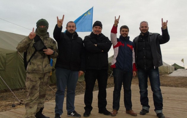 Τάταροι και Τούρκοι Γκρίζοι Λύκοι συγκροτούν τάγμα “εθελοντών” στο έδαφος της Κριμαίας