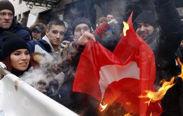 Guardian: Πώς βιώνουν οι Τούρκοι τα αντίποινα του Πούτιν