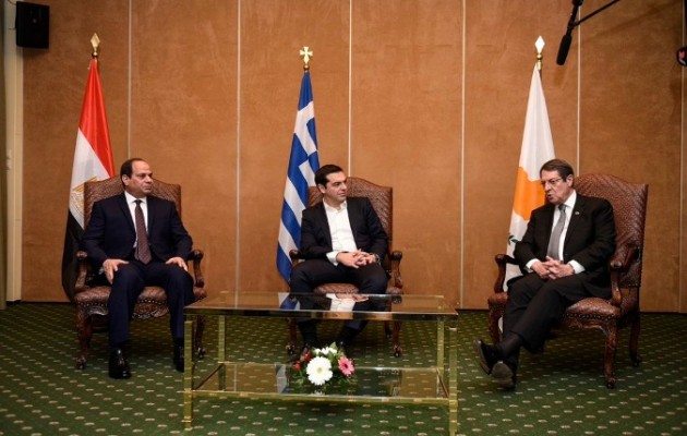 Τι συμφωνήθηκε στην τριμερή Τσίπρα, Αναστασιάδη και Σίσι