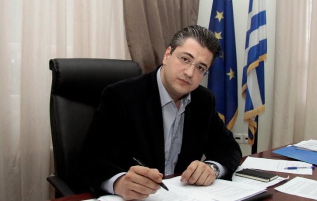 Ο Τζιτζικώστας κάνει πολιτική εκμεταλλευόμενος την Ειδομένη