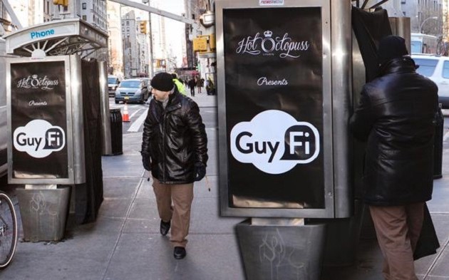 Έστησαν θάλαμο… αυνανισμού στην περίφημη Times Square της Νέας Υόρκης