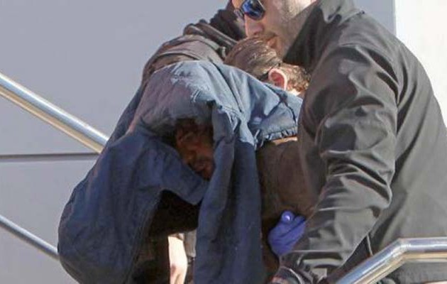 Προφυλακίστηκε ο προκλητικός συζυγοκτόνος: “Δεν είχα καταλάβει ότι είχα σκοτώσει”