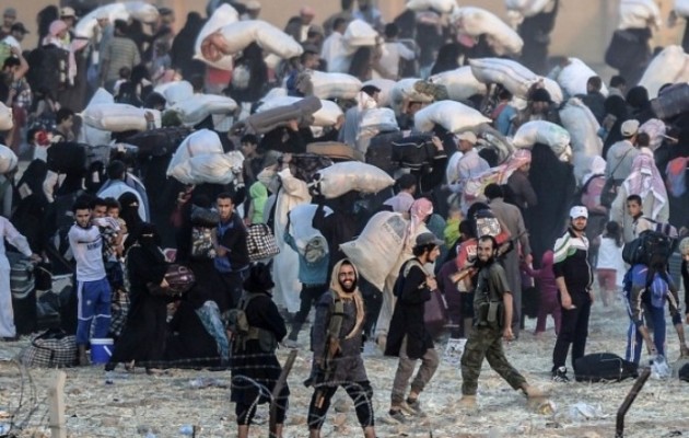 Το Ισλαμικό Κράτος χρησιμοποιεί ως “ανθρώπινες ασπίδες” τους αμάχους