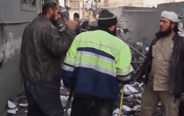 Οι Αμερικανοί βομβάρδισαν τράπεζα των τζιχαντιστών και έκαναν στάχτη εκατομμύρια! (βίντεο)