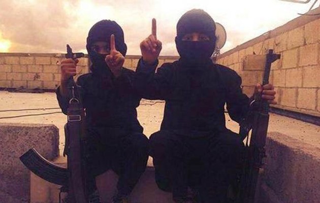 Εντεκάχρονος αποκαλύπτει πώς εκπαιδεύει τα παιδιά το Ισλαμικό Κράτος